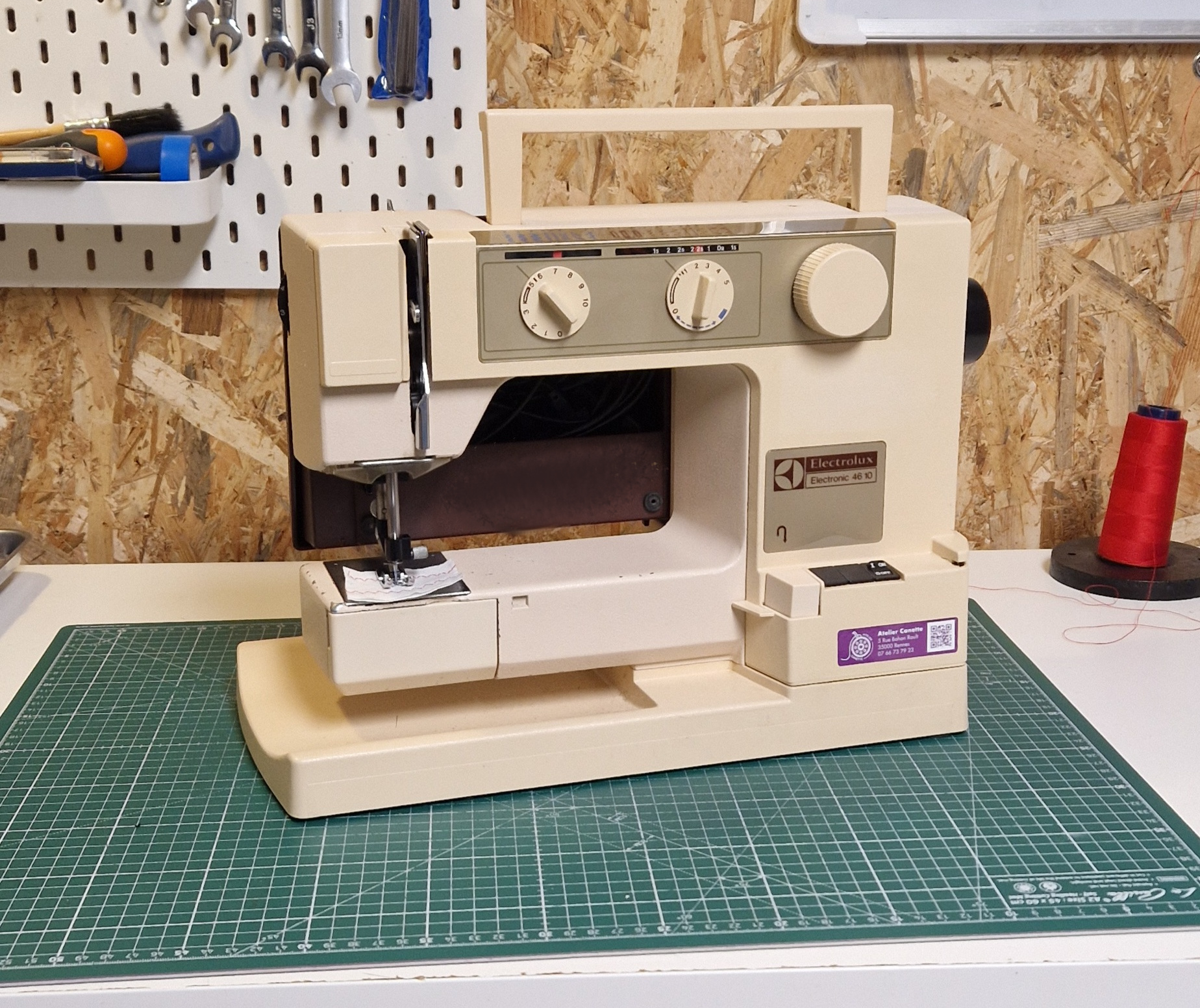 Image d'un machine à coudre Electrolux 4610