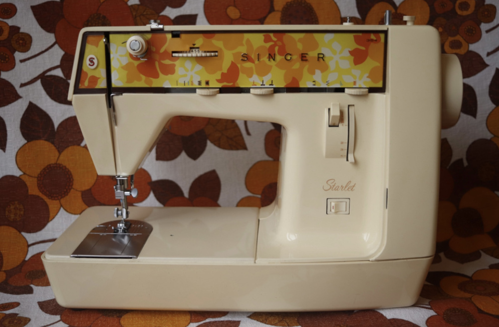 Photo d'une machine à coudre Singer Starlet 354